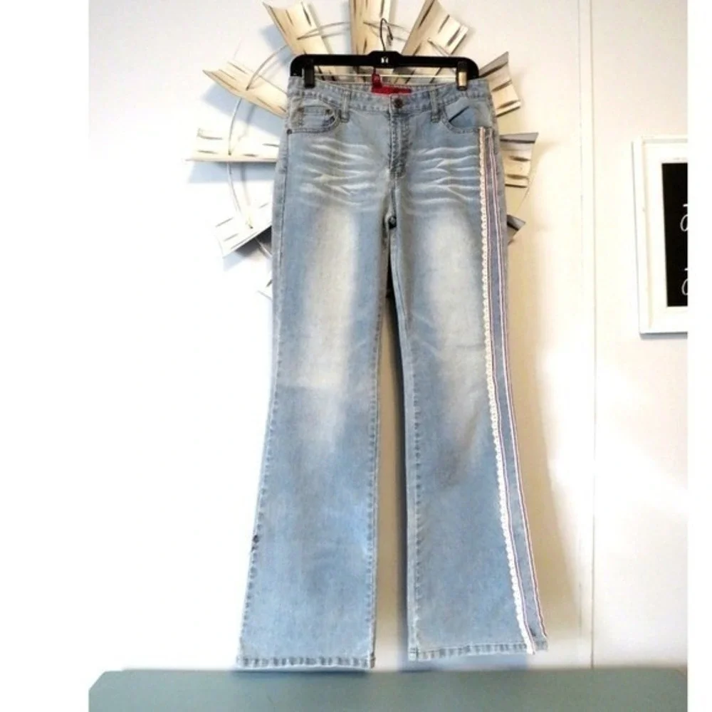 NWOT 123 ONS Women's Jeans Size 29 Light Wash Flare Leg Decorative‎ Trim